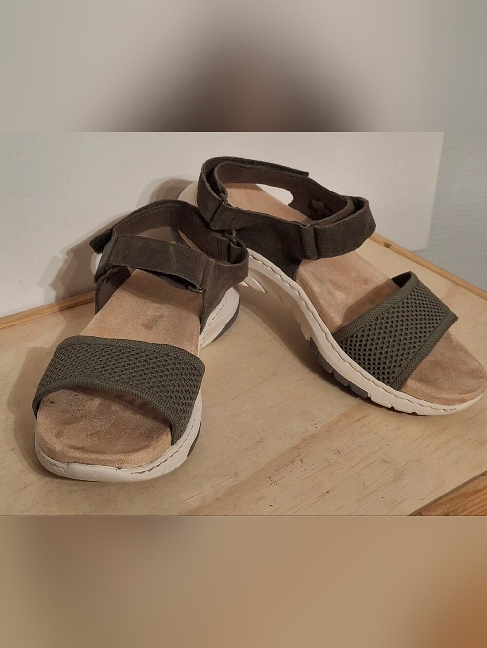 Womens Easy Spirit SeSway Dark Green Casual Platform Sandals, leather, size 10M